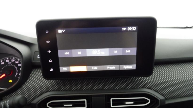 Aperçu du véhicule : 1.0 ECO-G 100CH EXPRESSION 7 PLACES -24