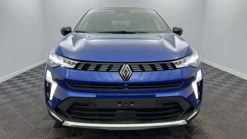 Aperçu du véhicule : E-Tech full hybrid 145 Iconic Bleu Iron avec 800€ d'équipements inclus