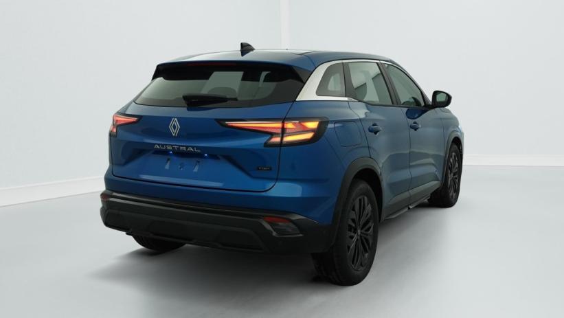 Aperçu du véhicule : FULL HYBRID E-TECH 200 CH EVOLUTION