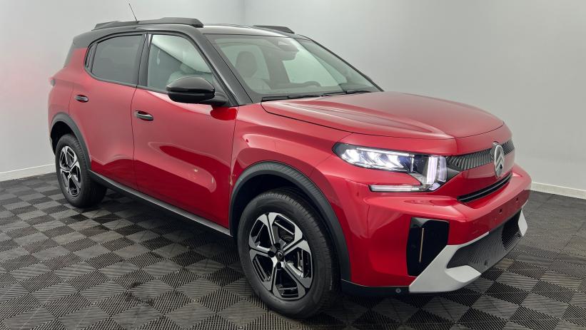 Aperçu du véhicule : Hybride 145 e-DCS6 7 places Max Rouge Elixir - Toit Noir Perla Nera avec 1750€ d'équipements inclus