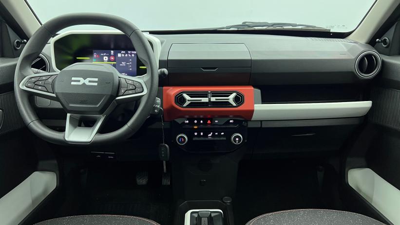 Aperçu du véhicule : 65 Expression Kaki Lichen avec 810€ d'équipements inclus