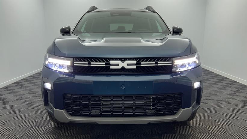 Aperçu du véhicule : Hybrid 155 Journey Bleu Indigo Toit Noir avec 2150€ d'équipements inclus