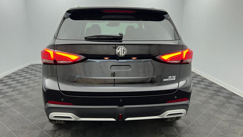 Aperçu du véhicule : 1.5 L Hybrid+ 197 ch Luxury Pebble Black avec 650€ d'équipements inclus