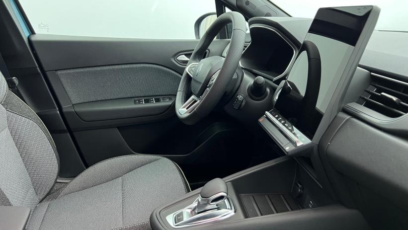 Aperçu du véhicule : E-Tech full hybrid 145 Techno Bleu Mercure avec 1850€ d'équipements inclus