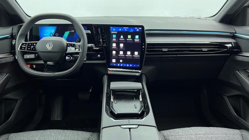 Aperçu du véhicule : E-Tech full hybrid 200 Techno Blanc Nacré avec 1950€ d'équipements inclus