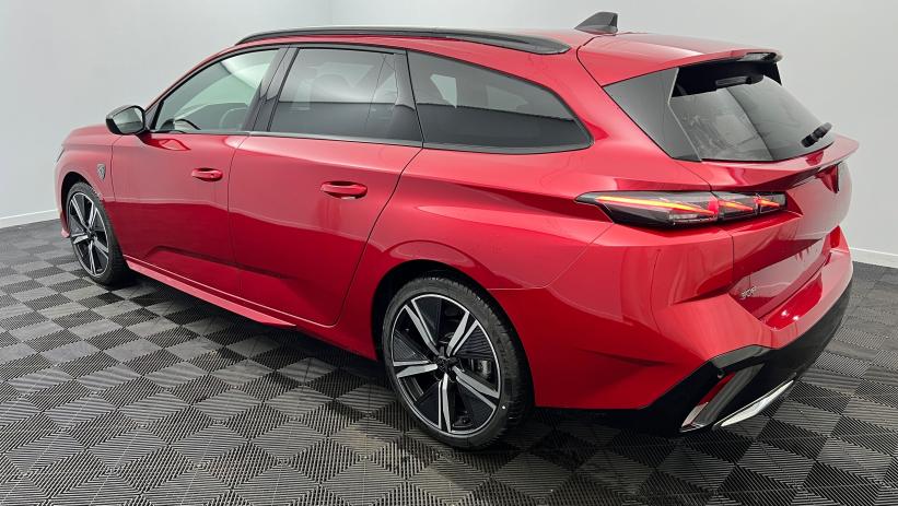 Aperçu du véhicule : Hybrid 145 e-DCS6 GT Rouge Elixir avec 2200€ d'équipements inclus