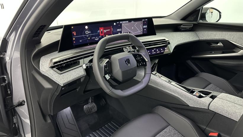 Aperçu du véhicule : 1.2 Hybrid 145ch Allure e-DCS6