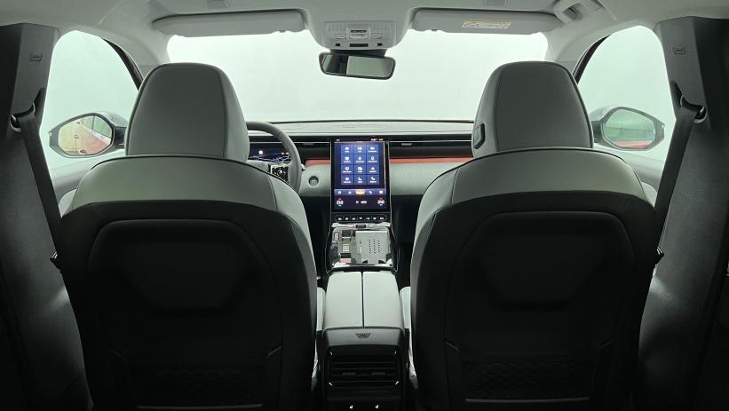 Aperçu du véhicule : Nouveau Hybrid 145 e-DCS6 Max Rouge Rubis avec 1600€ d'équipements inclus