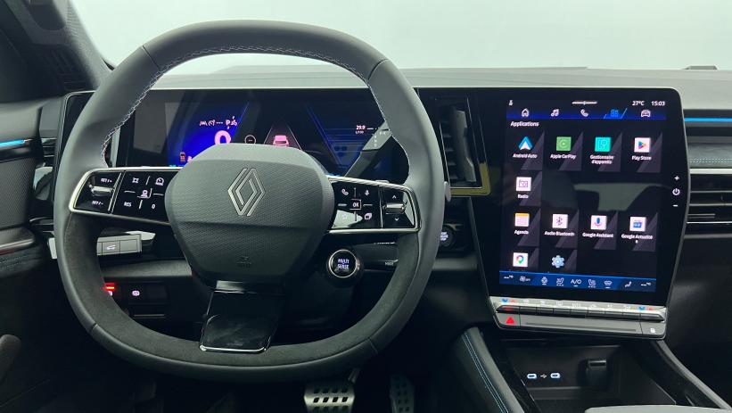 Aperçu du véhicule : full hybrid E-Tech 200 ch Esprit Alpine Blanc Nacré - Toit Noir Etoilé avec 3549€ d'équipements inclus