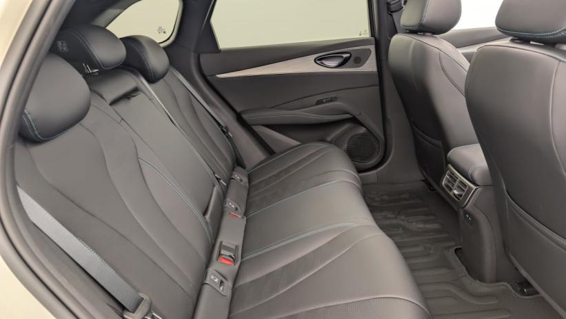 Aperçu du véhicule : 1.5l DM-i 156 kW PHEV Comfort
