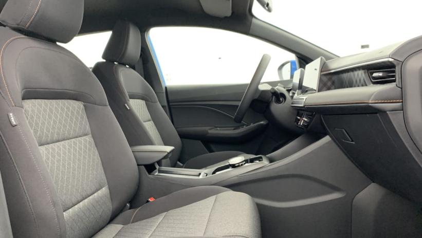 Aperçu du véhicule : 1.5 L Hybrid+ 195 ch Comfort