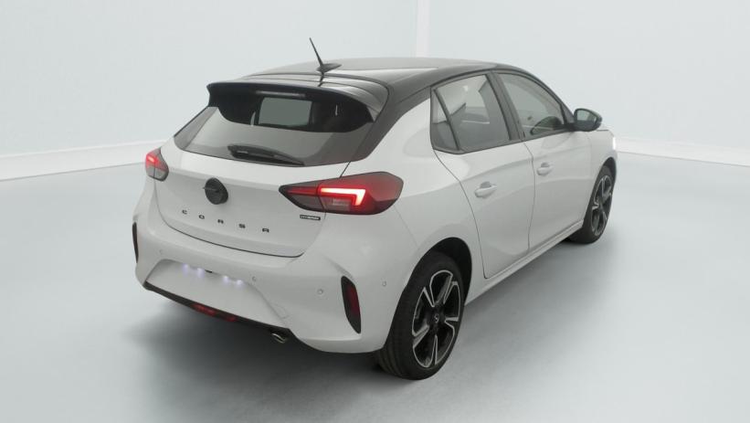 Aperçu du véhicule : 1.2 Turbo Hybrid 110 ch e-DCT6 GS