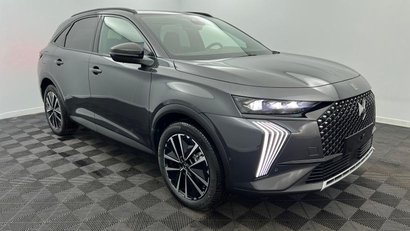 Aperçu du véhicule : BlueHDi 130 EAT8 Etoile Gris Titane avec 4750€ d'équipements inclus