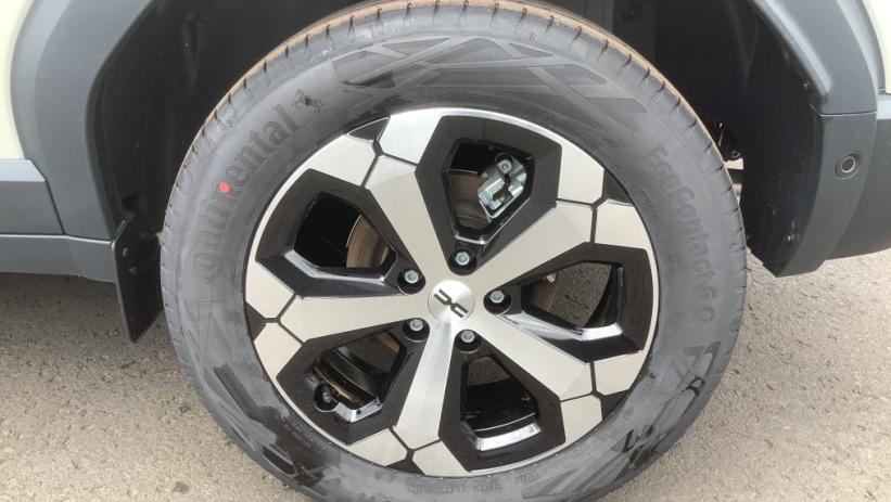 Aperçu du véhicule : DUSTER Hybrid 140 Journey