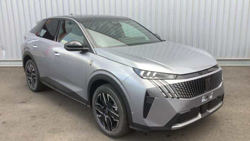 Aperçu du véhicule : 3008 Hybrid 145 e-DCS6 GT