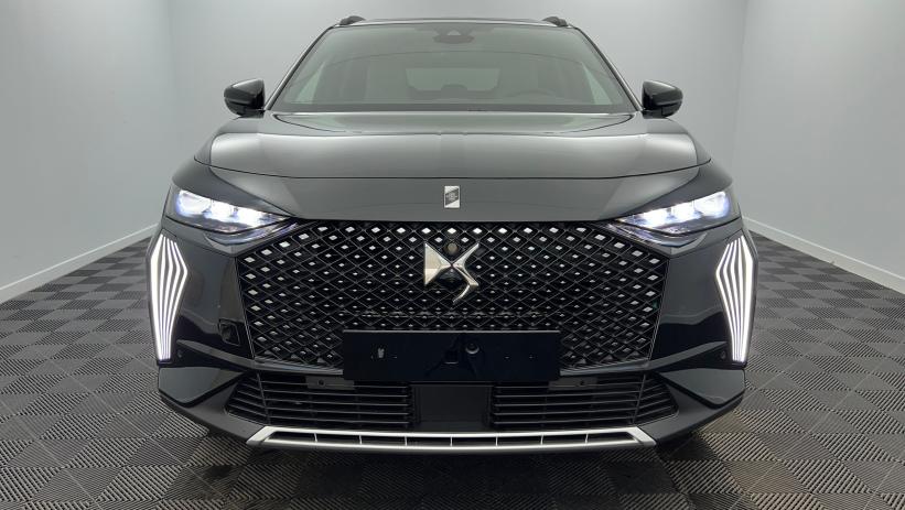 Aperçu du véhicule : BlueHDi 130 EAT8 Etoile Noir Perla Nera avec 5900€ d'équipements inclus