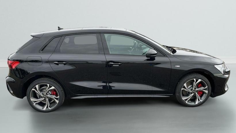 Aperçu du véhicule : 45 TFSI E HYBRIDE RECHARGEABLE 272 S TRONIC 6 S LINE