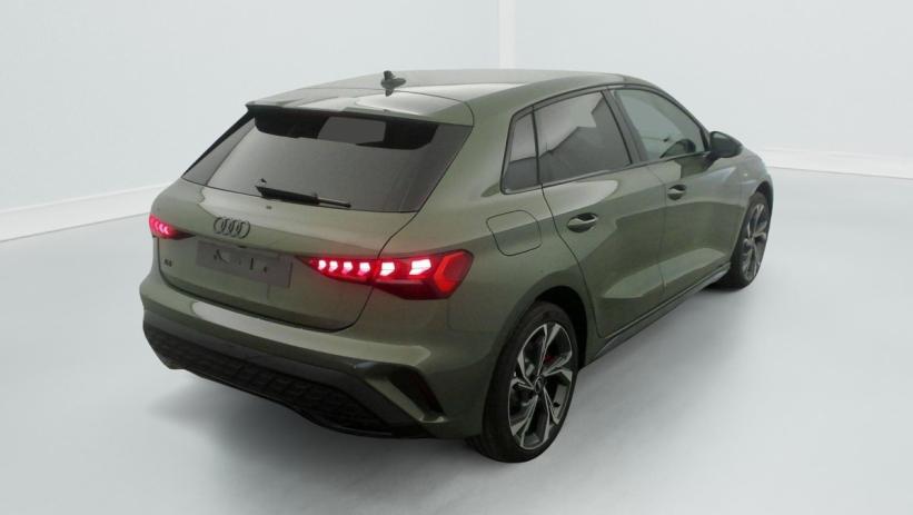 Aperçu du véhicule : 45 TFSI E HYBRIDE RECHARGEABLE 272 S TRONIC 6 S LINE