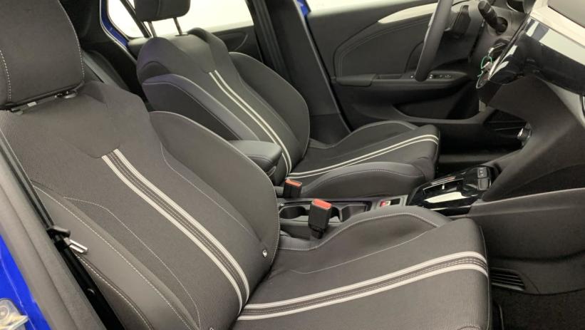 Aperçu du véhicule : 1.2 Turbo Hybrid 110 ch e-DCT6 GS