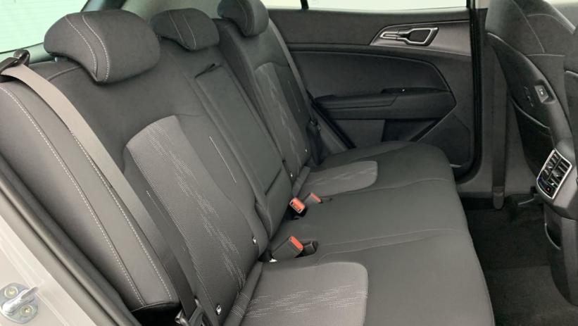 Aperçu du véhicule : HYBRIDE 239 CH BVA6 ACTIVE