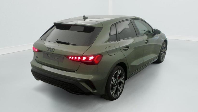 Aperçu du véhicule : 45 TFSI E HYBRIDE RECHARGEABLE 272 S TRONIC 6 S LINE