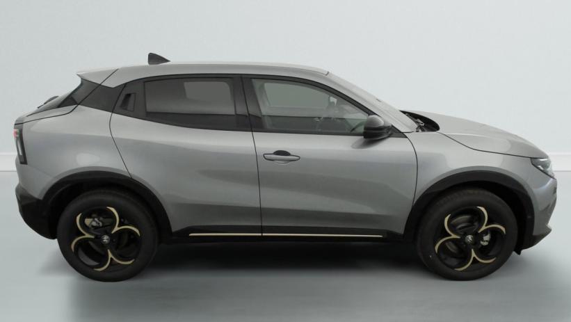 Aperçu du véhicule : 1.2 Ibrida 145 ch eDCT6 Intensa