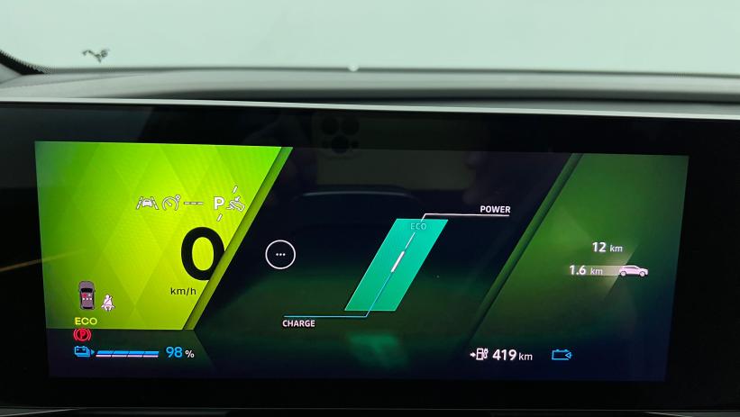 Aperçu du véhicule : 220 ch autonomie confort Techno Bleu nocturne - Toit Noir Etoilé avec 4800€ d'équipements inclus