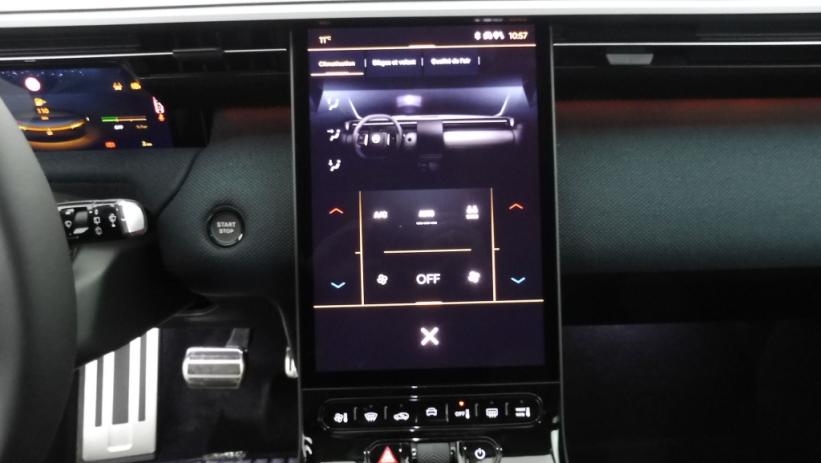 Aperçu du véhicule : 1.2 HYBRIDE 145CH MAX BOITE AUTOMATIQUE