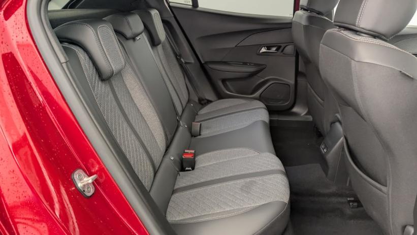 Aperçu du véhicule : 100 S S BVM6 Allure