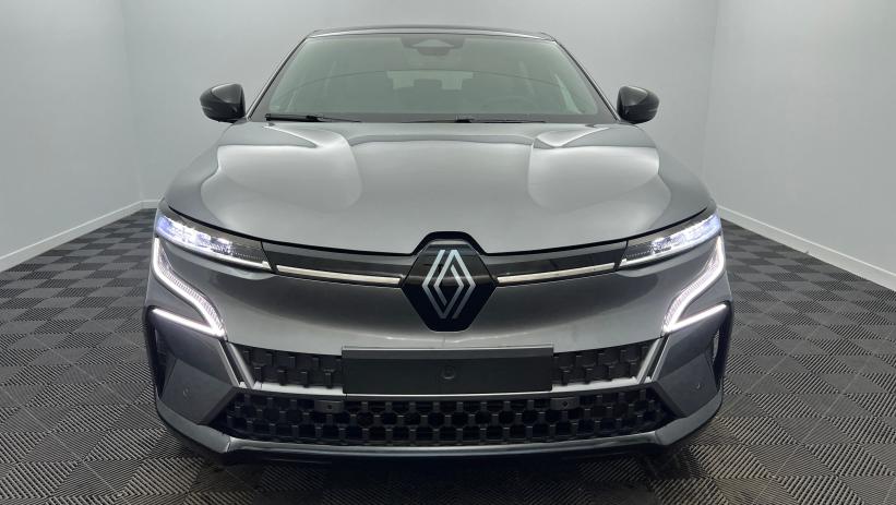 Aperçu du véhicule : 220 ch autonomie confort Techno Gris Schiste - Toit Noir Etoilé avec 4800€ d'équipements inclus