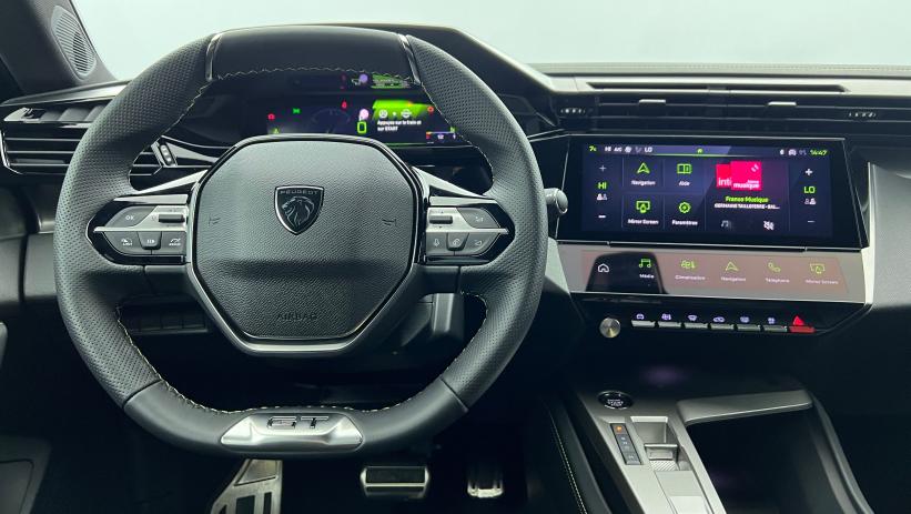 Aperçu du véhicule : Hybrid 145 e-DCS6 GT Rouge Elixir avec 2200€ d'équipements inclus