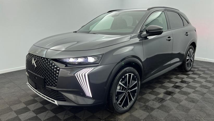 Aperçu du véhicule : BlueHDi 130 EAT8 Etoile Gris Titane avec 4750€ d'équipements inclus