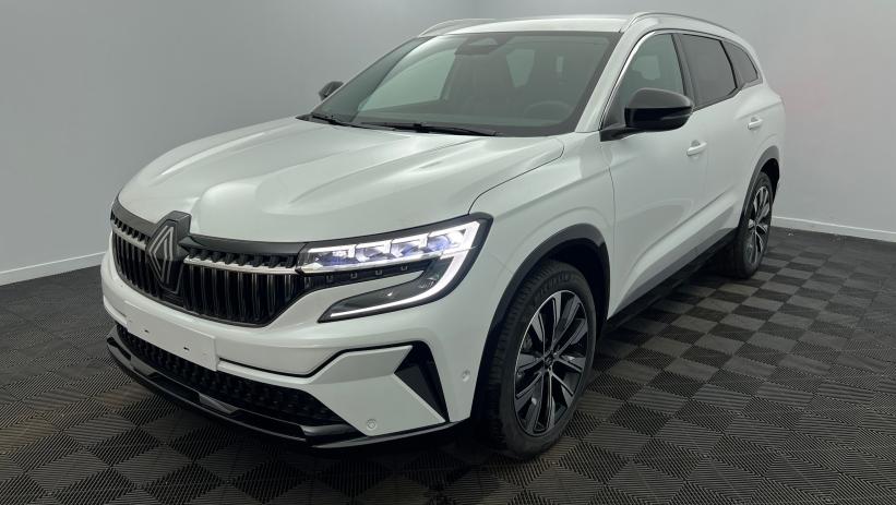 Aperçu du véhicule : E-Tech full hybrid 200 Techno Blanc Nacré avec 1950€ d'équipements inclus