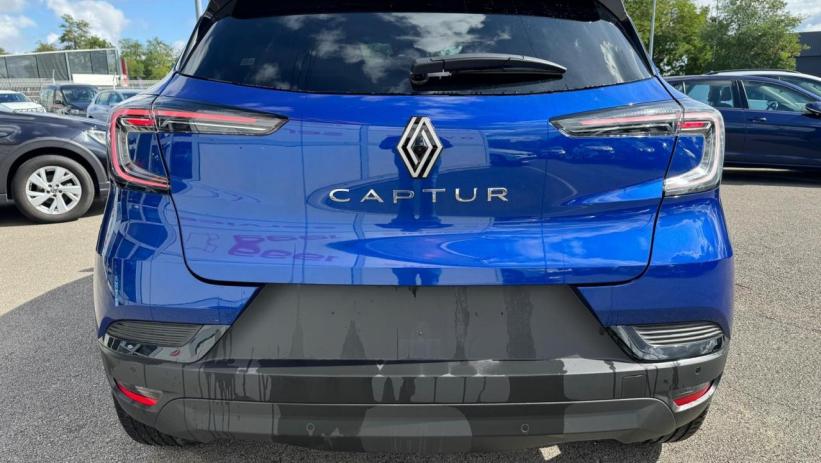 Aperçu du véhicule : TECHNO ECO-G 100CV + RAILS DE TOIT + NEUF 0KM