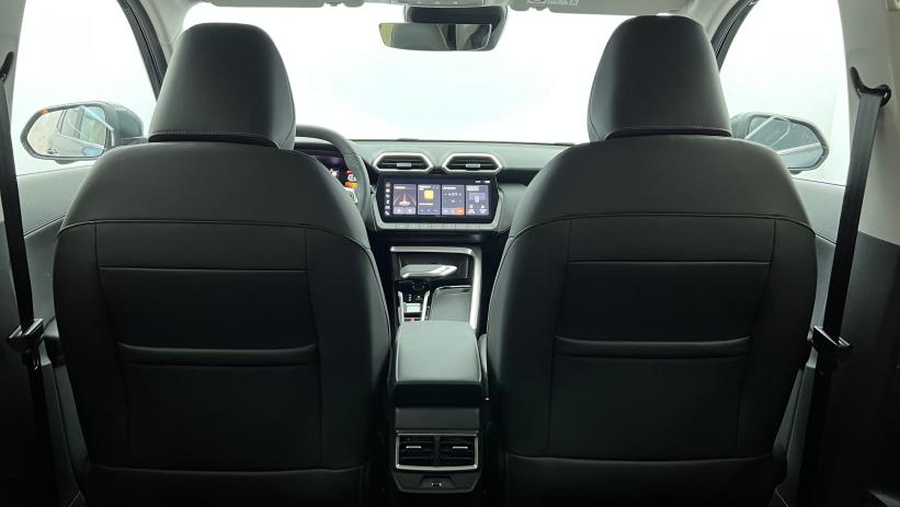 Aperçu du véhicule : 1.5 L Hybrid+ 197 ch Luxury Emerald Green avec 650€ d'équipements inclus