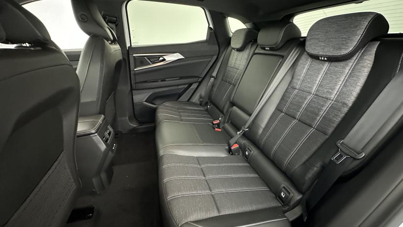 Aperçu du véhicule : E-Tech full hybrid 200ch Techno