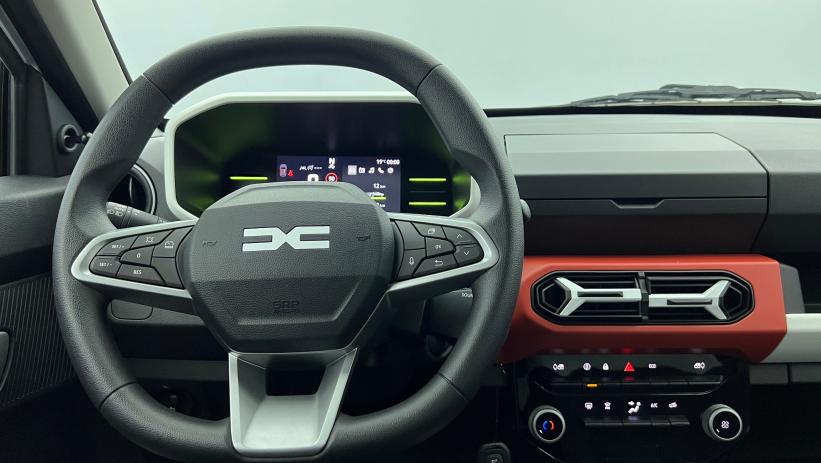 Aperçu du véhicule : 65 Expression Gris Eclair avec 1310€ d'équipements inclus