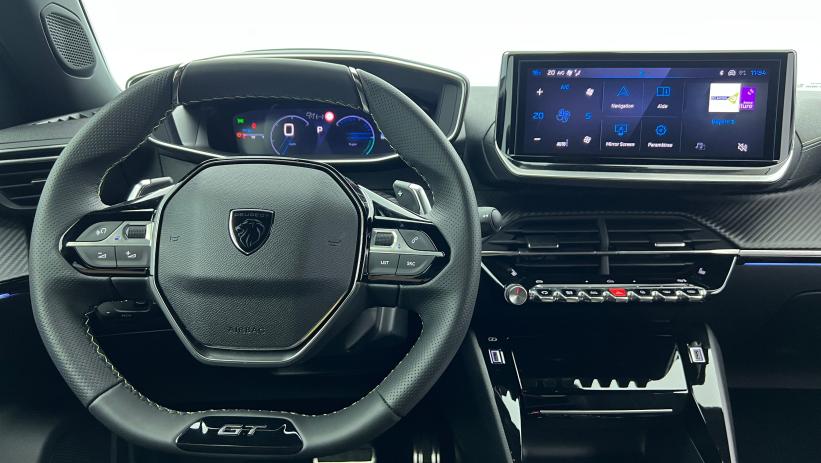 Aperçu du véhicule : Hybrid 145 e-DCS6 GT Blanc Okénite avec 4420€ d'équipements inclus