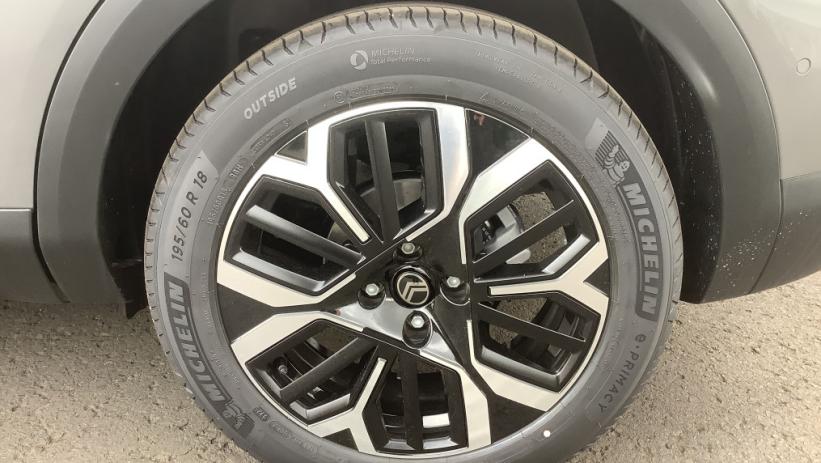 Aperçu du véhicule : C4 Hybride 145 e-DCS6 Max