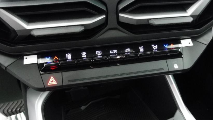 Aperçu du véhicule : 1.8 HYBRID 155CH JOURNEY