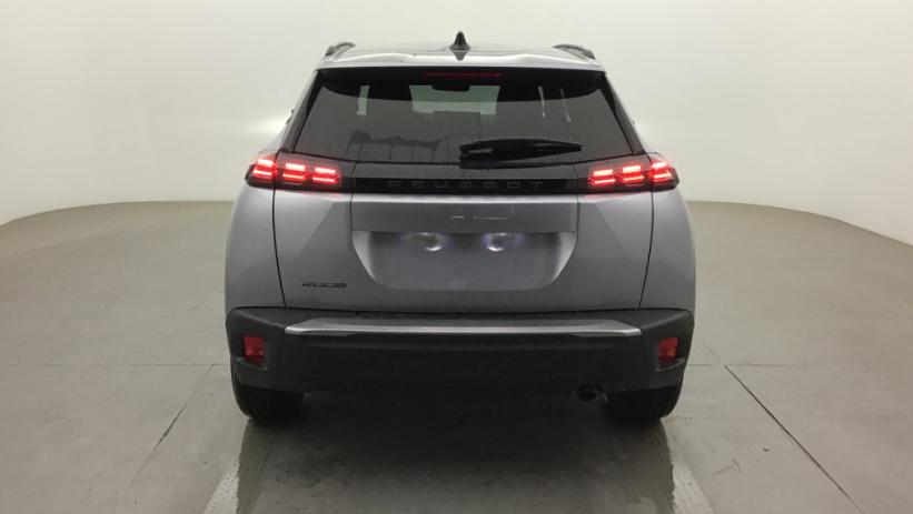 Aperçu du véhicule : 2008 100 S&S BVM6 Allure - 5P