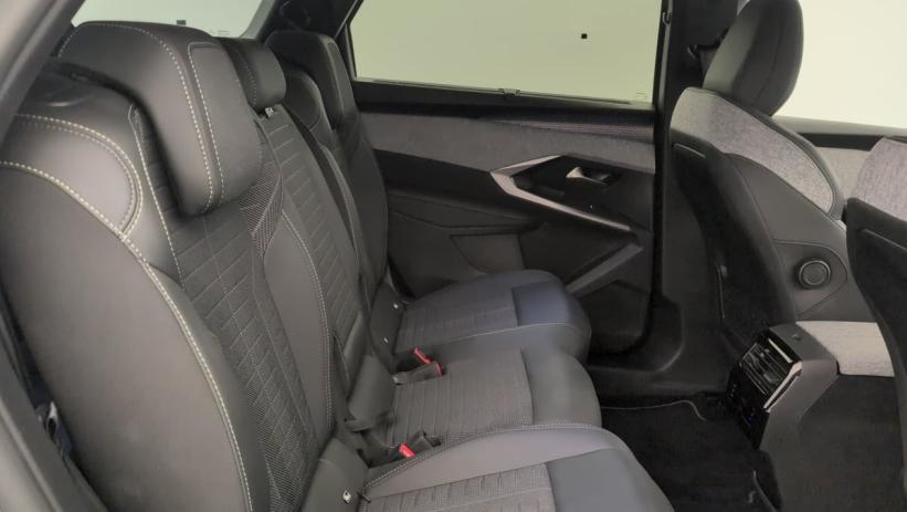 Aperçu du véhicule : HYBRID 145CH E-DCS6 GT