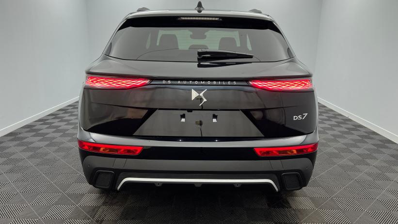 Aperçu du véhicule : BlueHDi 130 EAT8 Etoile Noir Perla Nera avec 5900€ d'équipements inclus