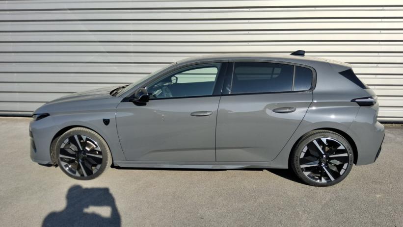 Aperçu du véhicule : 308 Hybrid 145 e-DCS6 GT