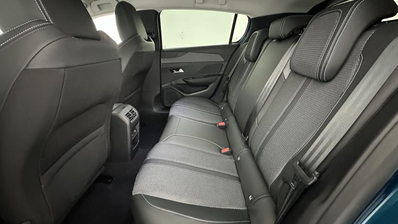 Aperçu du véhicule : 1.2 Hybrid 136ch Allure e-DCS6