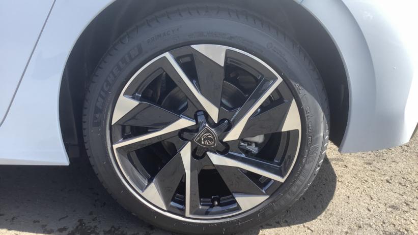 Aperçu du véhicule : 308 BlueHDi 130ch S&S EAT8 Allure