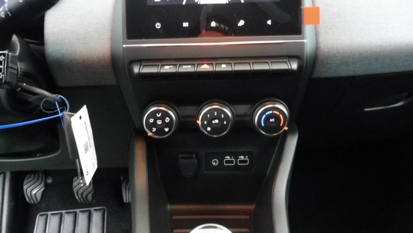 Aperçu du véhicule : 1.0 TCE 90CH GENERATION - 25