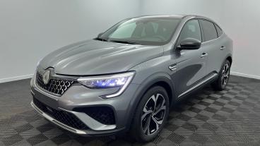 Aperçu du véhicule : E-Tech full hybrid 145 Techno Gris métallique avec 800€ d'équipements inclus